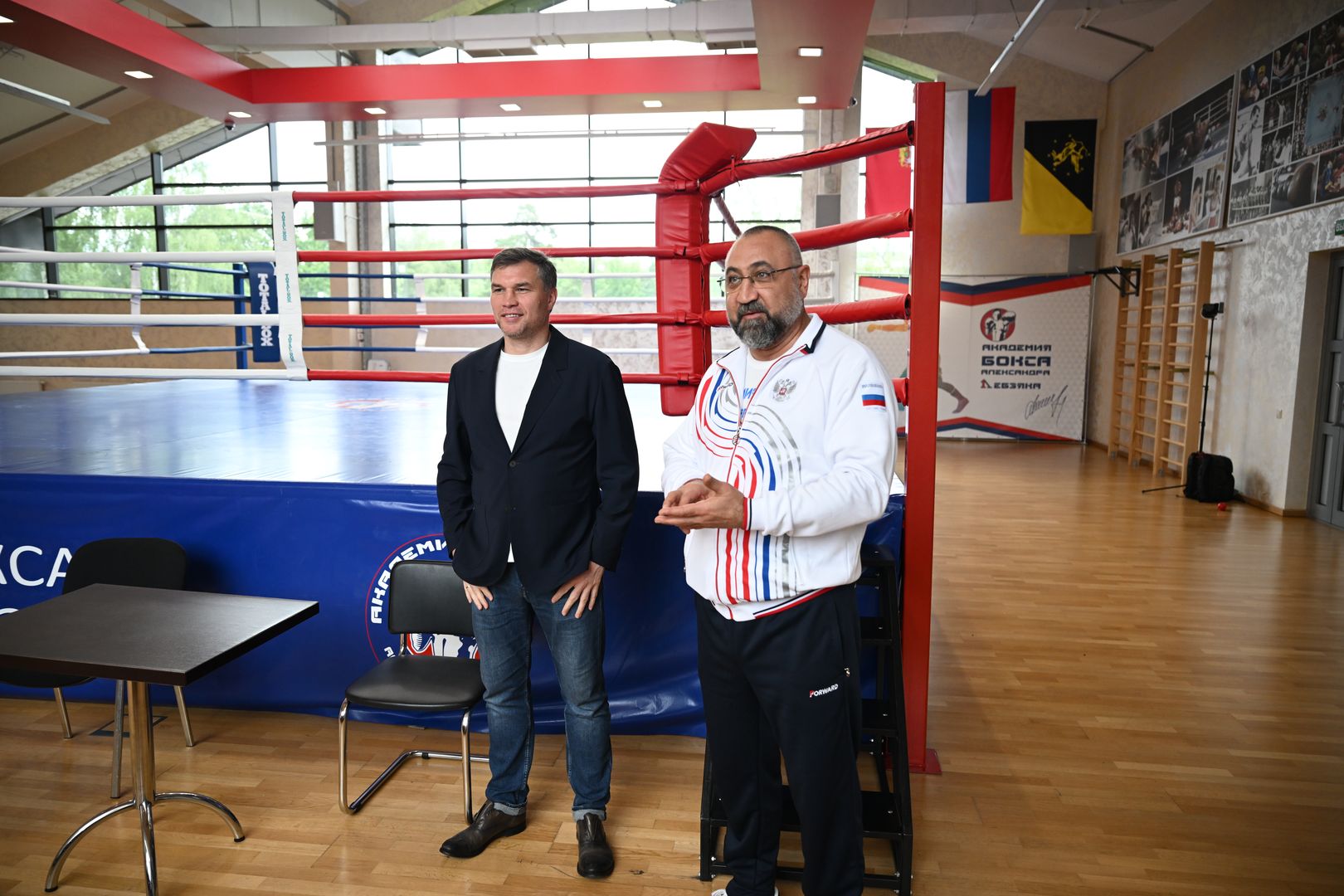 Посетил боксёр-профессионал Григорий Дрозд